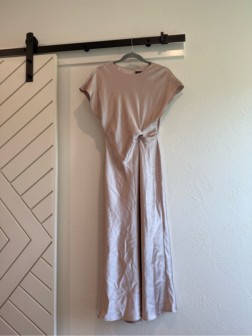 Zara Pale Blush Satin Twist-Detail Maxi Dress Size Medium